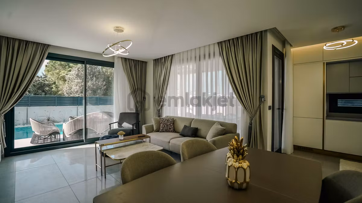 Kuşadası Güzelçamlıda Lüks Müstakil Satılık Villa - 13