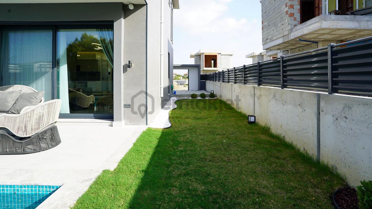 Kuşadası Güzelçamlıda Lüks Müstakil Satılık Villa - 6