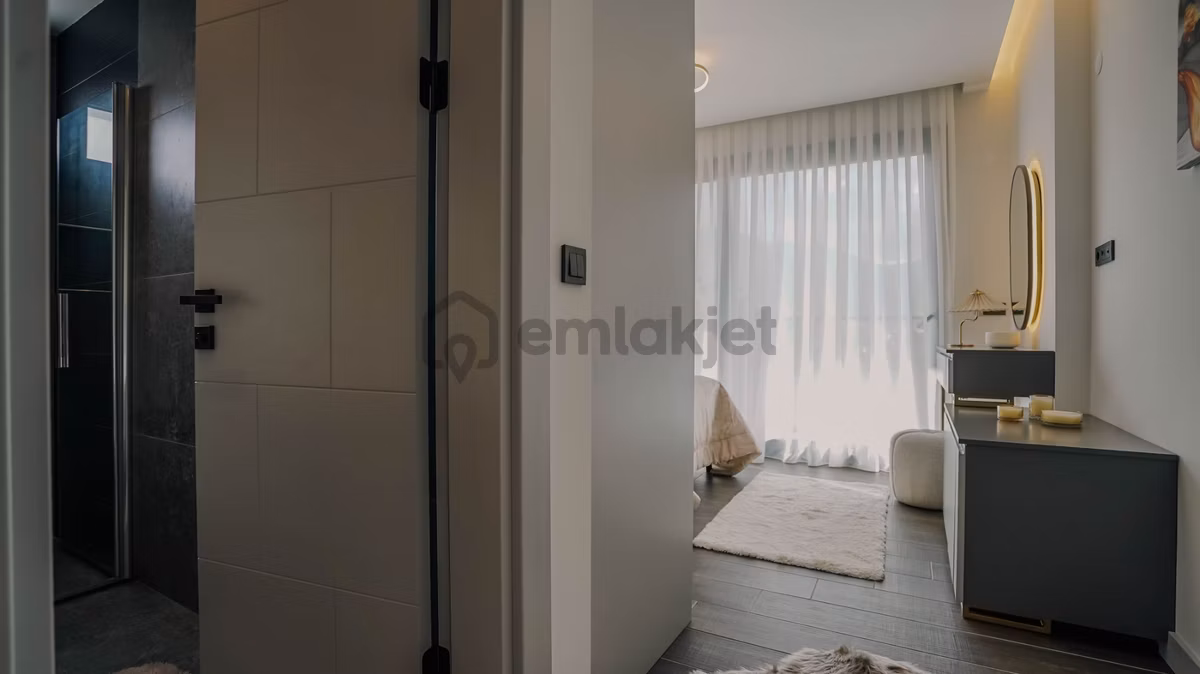Kuşadası Güzelçamlıda Lüks Müstakil Satılık Villa - 34