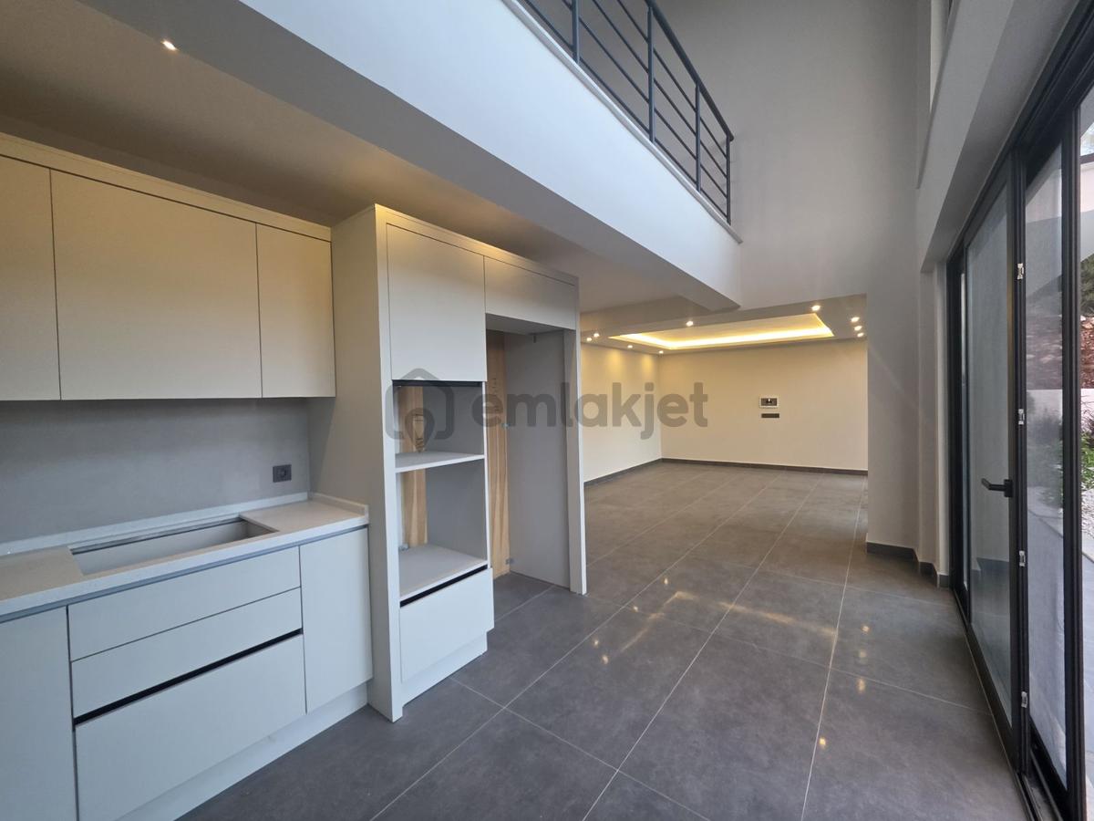 Sarıgerme Plajında Üst Segment, Ferah, Yerden Isıtmalı 4+1 Villa - 5