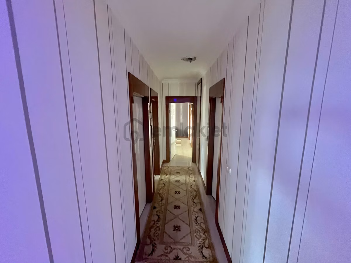 Bağlıca Merkez'de Lokasyon Avantajlı Ferah 4+1 Daire - 10