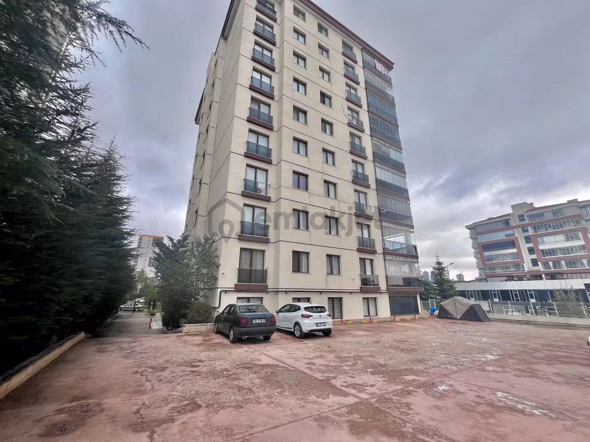 Bağlıca Merkez'de Lokasyon Avantajlı Ferah 4+1 Daire - 28