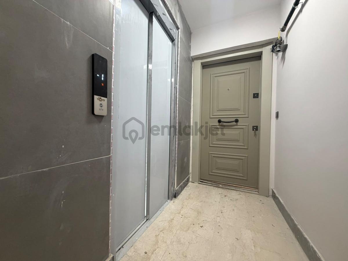 Bahçelievler Basın Sitesinde Sıfır Binada 2+1 Ön Cephe Ara Kat - 32