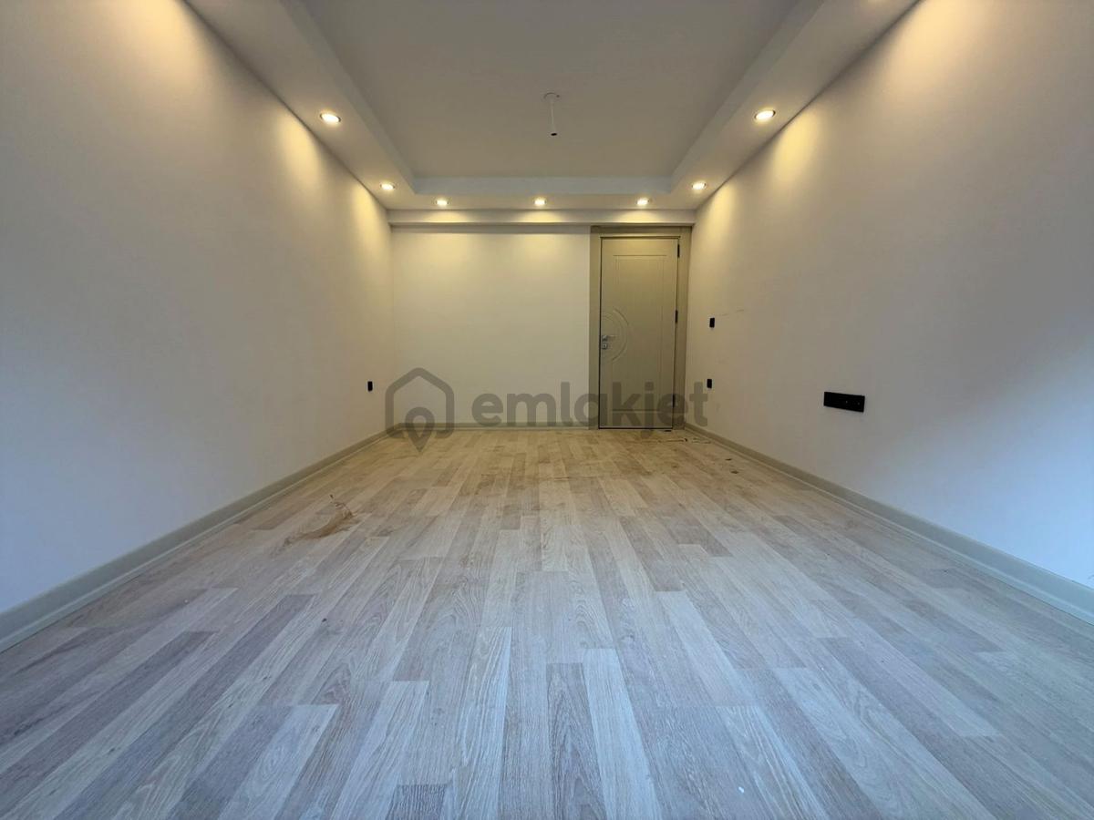 Bahçelievler Basın Sitesinde Sıfır Binada 2+1 Ön Cephe Ara Kat - 4