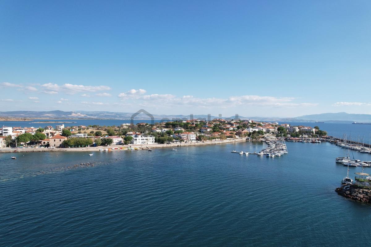 Çandarlının En Değerli Yerinde Ada Mevkinde 374 M2 Satılık Arsa - 27