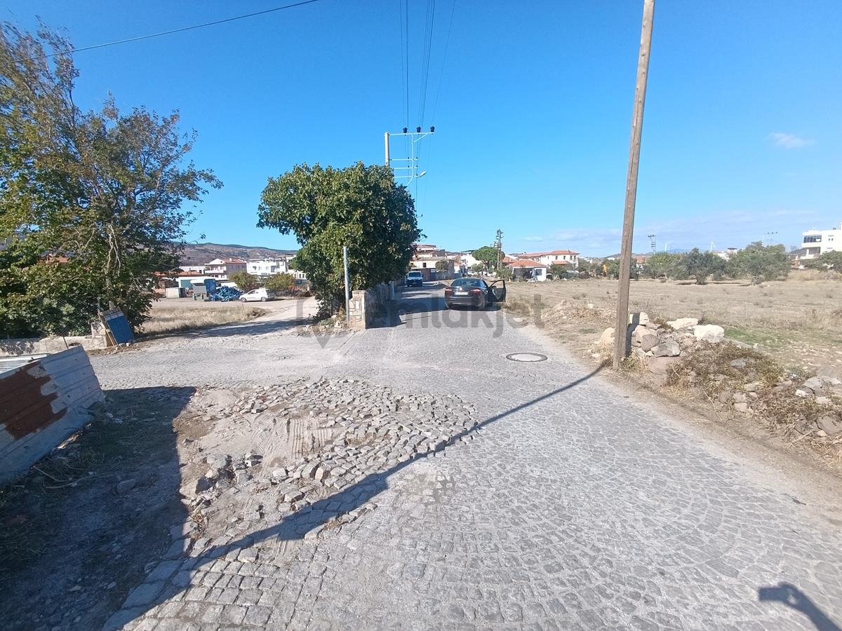 Çandarlının En Değerli Yerinde Ada Mevkinde 374 M2 Satılık Arsa - 6