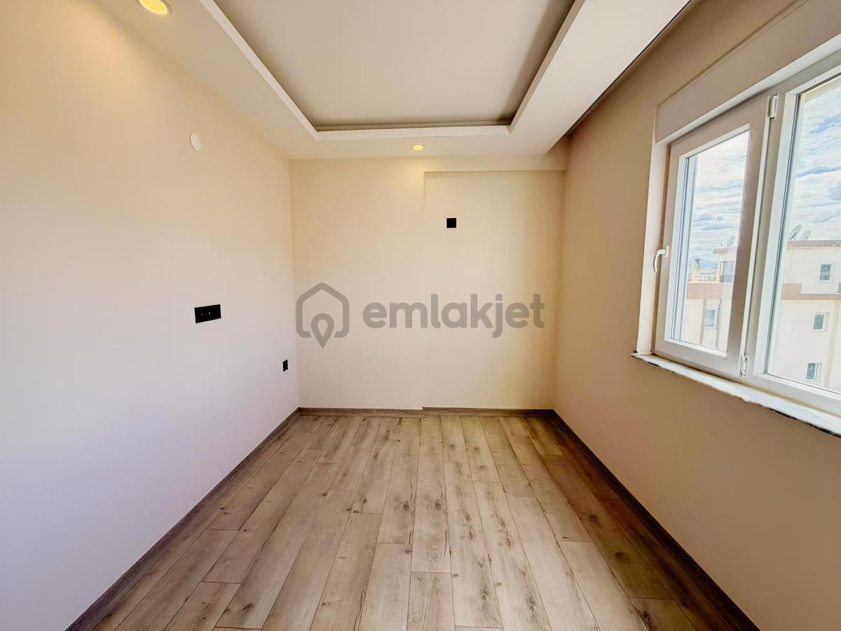 3+1 Havuzlu Geniş Tramvay Dibi 150 M2 - 15