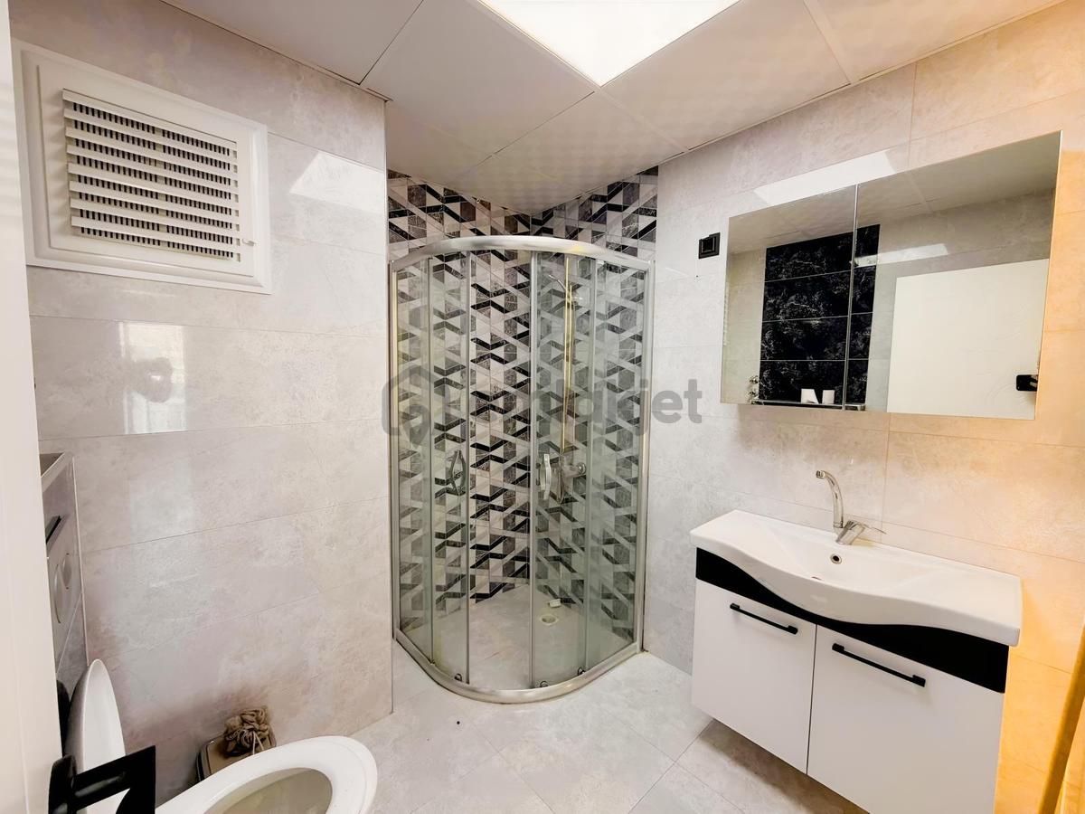 3+1 Havuzlu Geniş Tramvay Dibi 150 M2 - 19