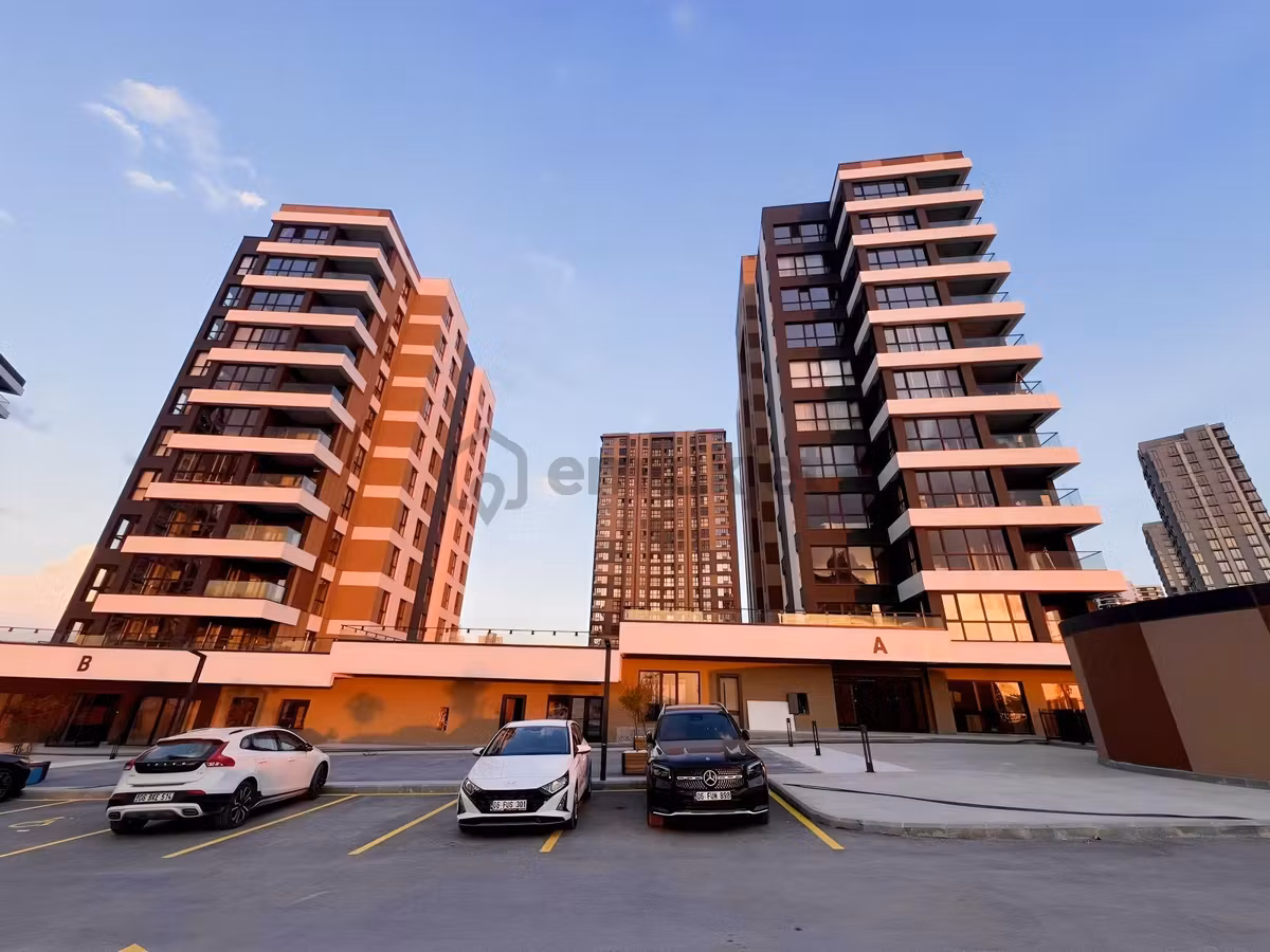 Senkron Beytepe'de /geniş/önü Açık/ultra Lüx 4+1 Daire