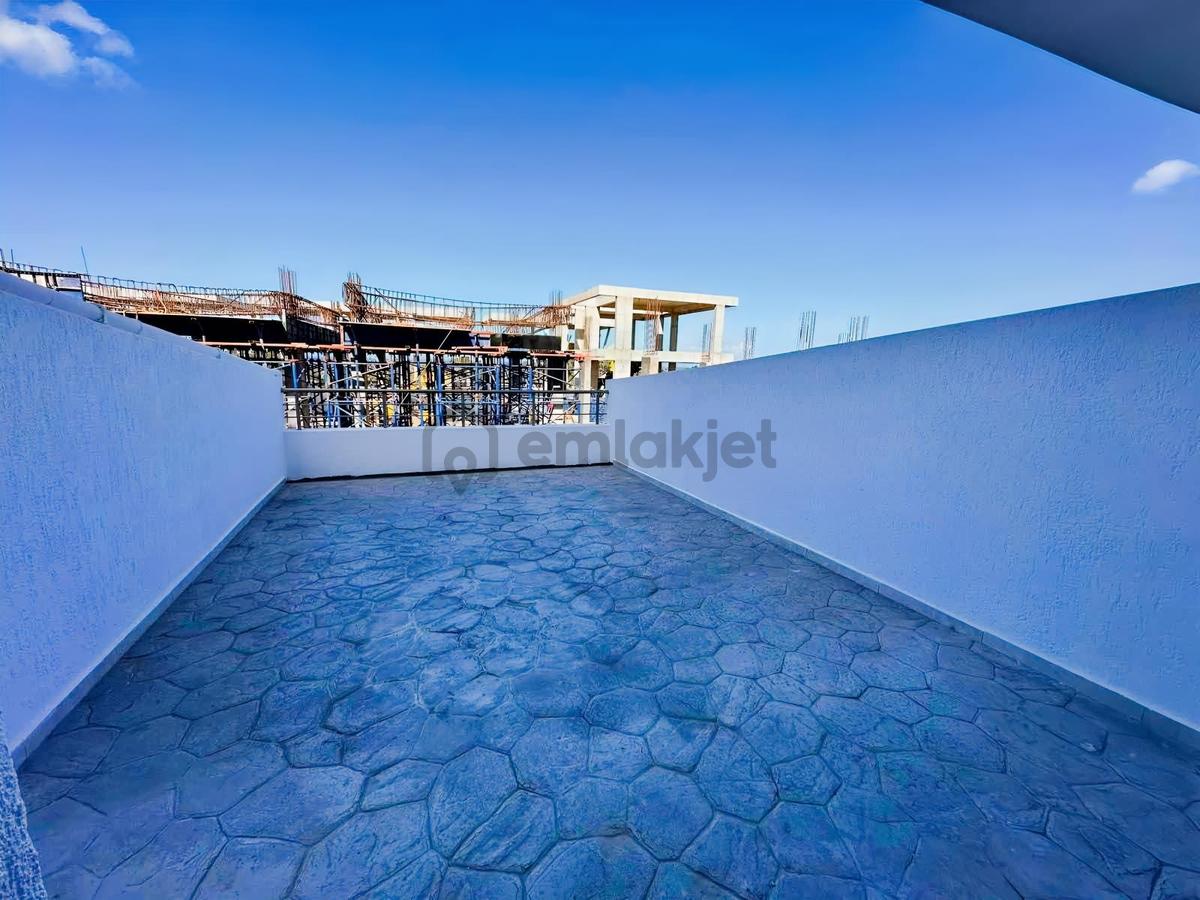 Kktc Lj Parkta Satılık Teraslı Stüdyo Daire - 8