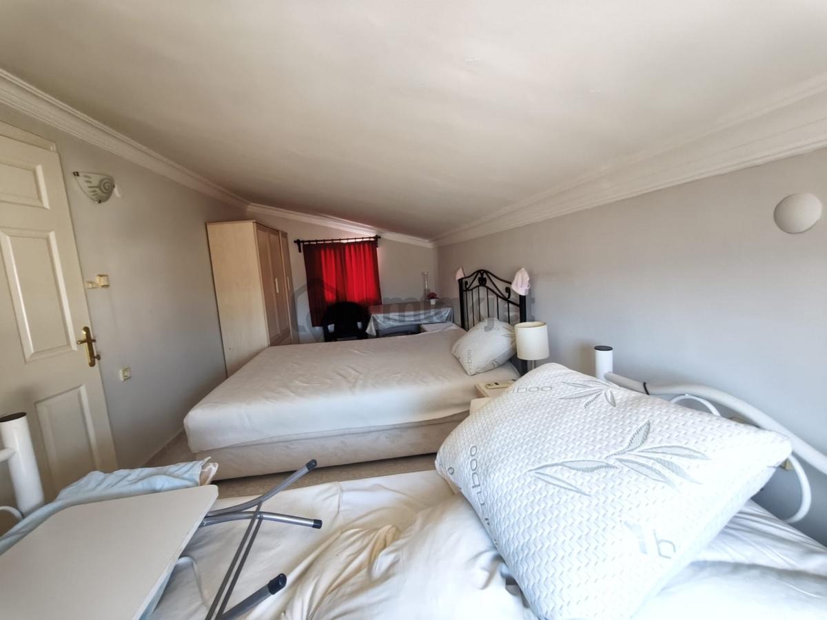 Sahil Siteleri 4+1 Denize Yakın Havuzlu Sitede Villa - 19