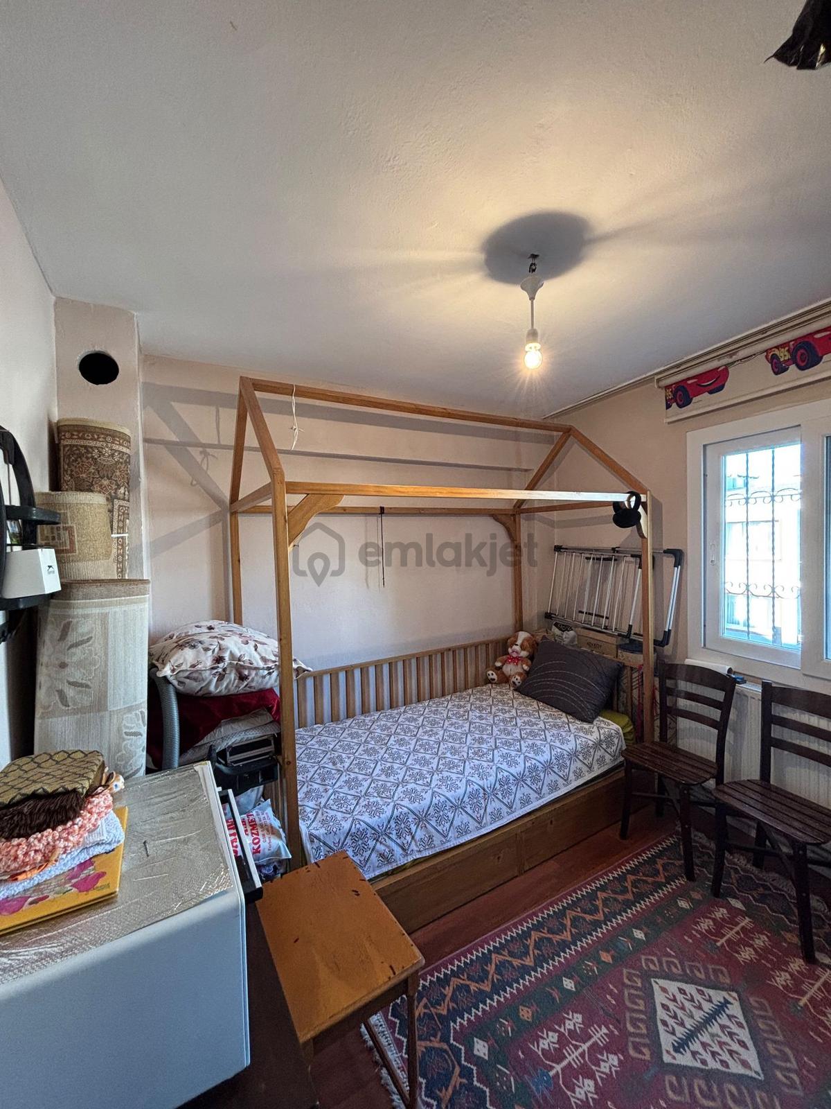 Vali Rahmi Mahallesi Forbes Sokakta 2+1 Satılık Daire - 12