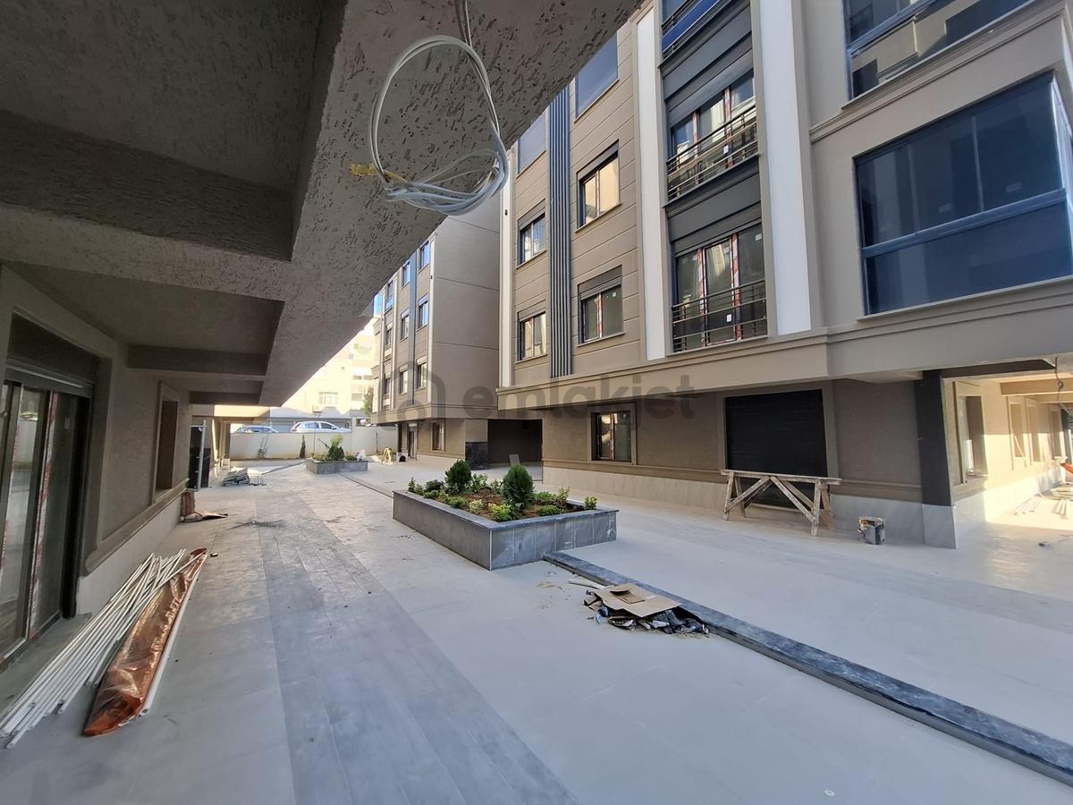 Bahçelievler'de Metroya Yakın, Sıfır 2+1 Kiralık Daire - 3