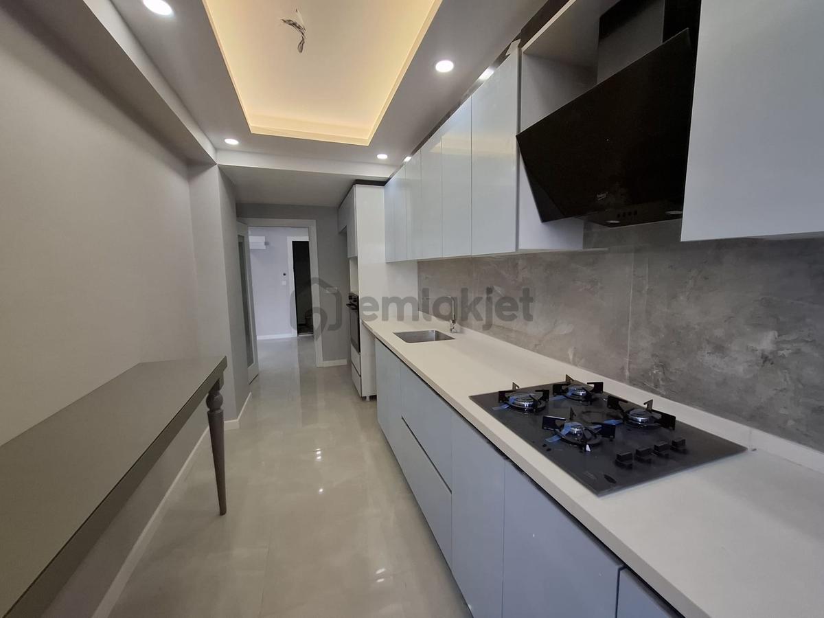 Bahçelievler'de Metroya Yakın, Sıfır 2+1 Kiralık Daire - 15