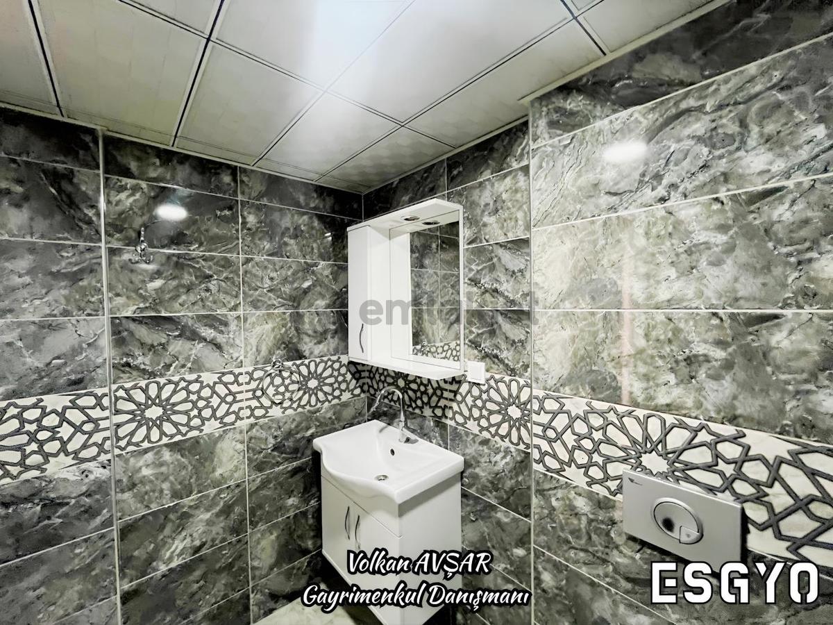 Esgyo'dan Esenli Cd Yakını Ebeveyn Banyolu Garajlı 2+1 Daire - 21