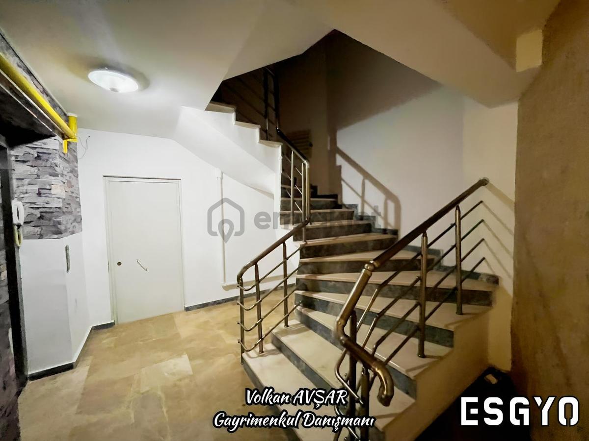 Esgyo'dan Esenli Cd Yakını Ebeveyn Banyolu Garajlı 2+1 Daire - 25
