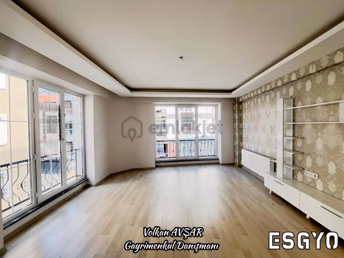 Esgyo'dan Esenli Cd Yakını Ebeveyn Banyolu Garajlı 2+1 Daire - 4