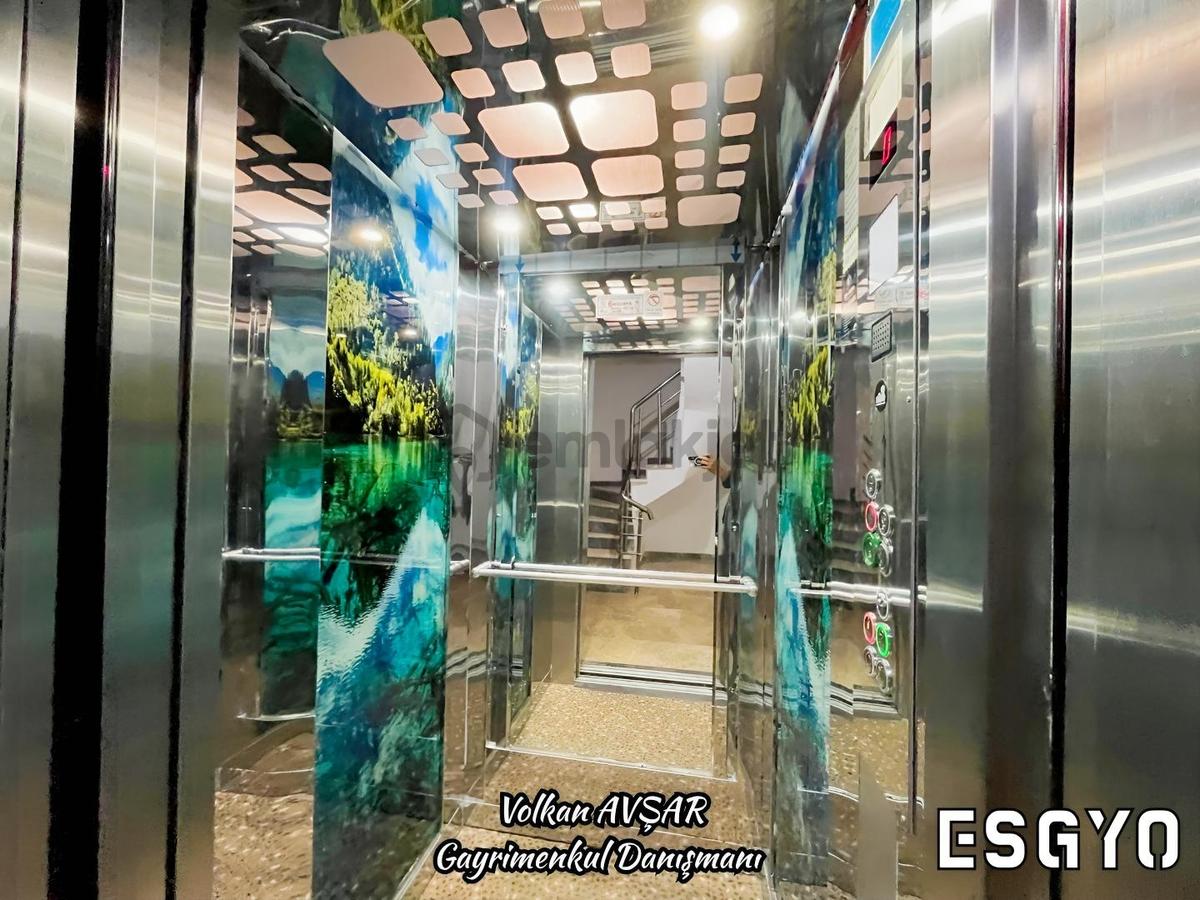 Esgyo'dan Esenli Cd Yakını Ebeveyn Banyolu Garajlı 2+1 Daire - 26