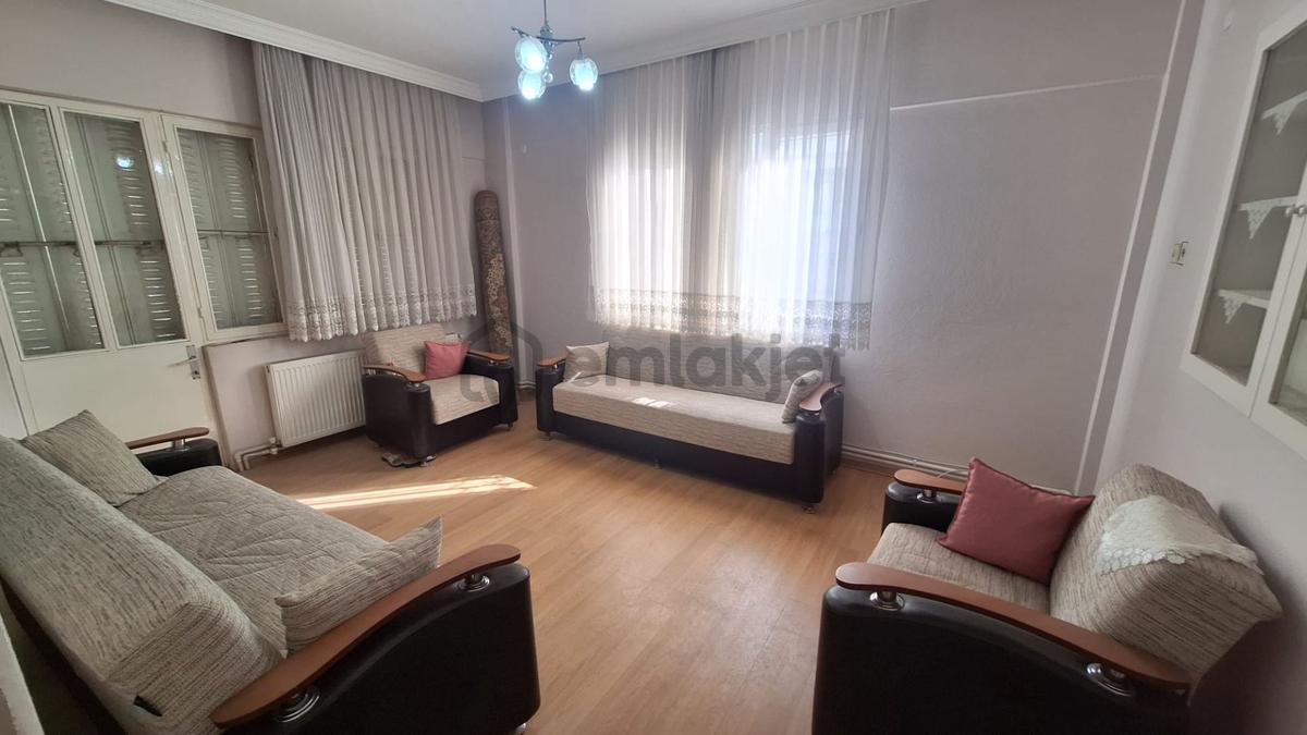 Akıncılar Mahallesinde 3+1 Arakat Kiralık Daire - 9