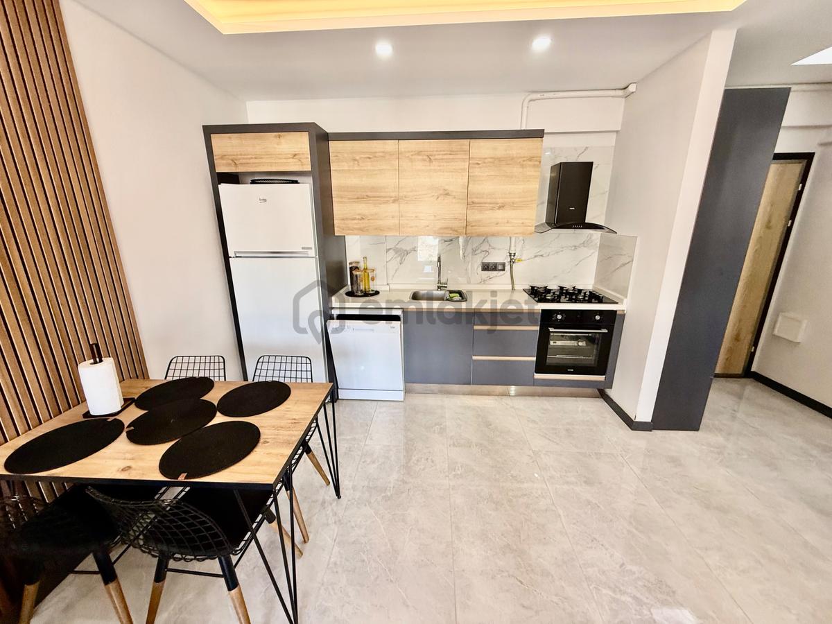 Havuzlu Site İçinde Yerden Isıtmalı 1+1 Kapalı Otoparklı - 18