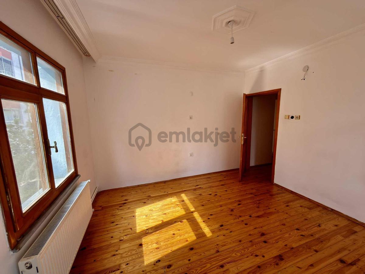 Merkezı Yerde Kıralık Genış 3 + 1 - 28