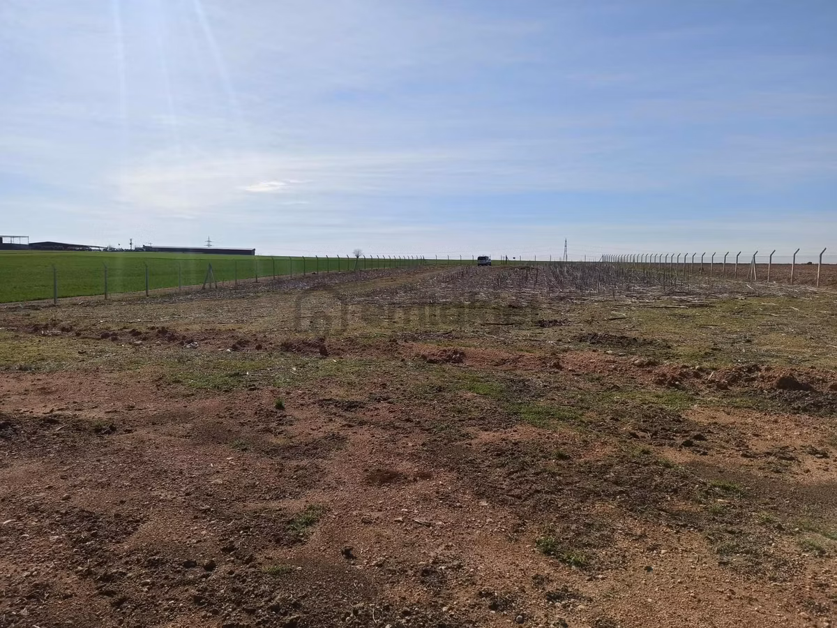 Cihadiye Köyünde 4.210 M2 Tek Tapu Telle Çevrili Tarla - 7