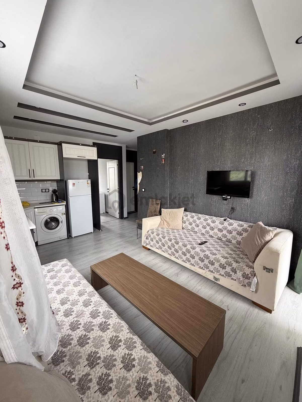 Çatalan Cadde Üzeri 1+1 Teraslı Eşyalı - 10