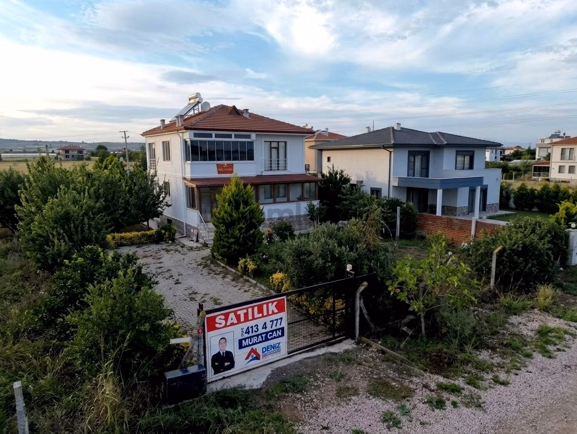 Gönen Hasanbey De 605 M2 Arsa İçinde Cennet Bahçeli Müstakil Ev