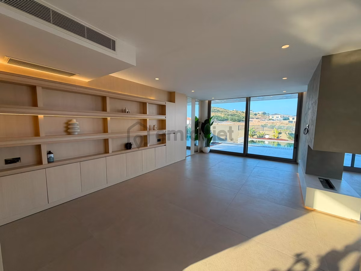 Didim Efeler Mahallesinde Satılık 4+1 Havuzlu Lüks Villa - 8