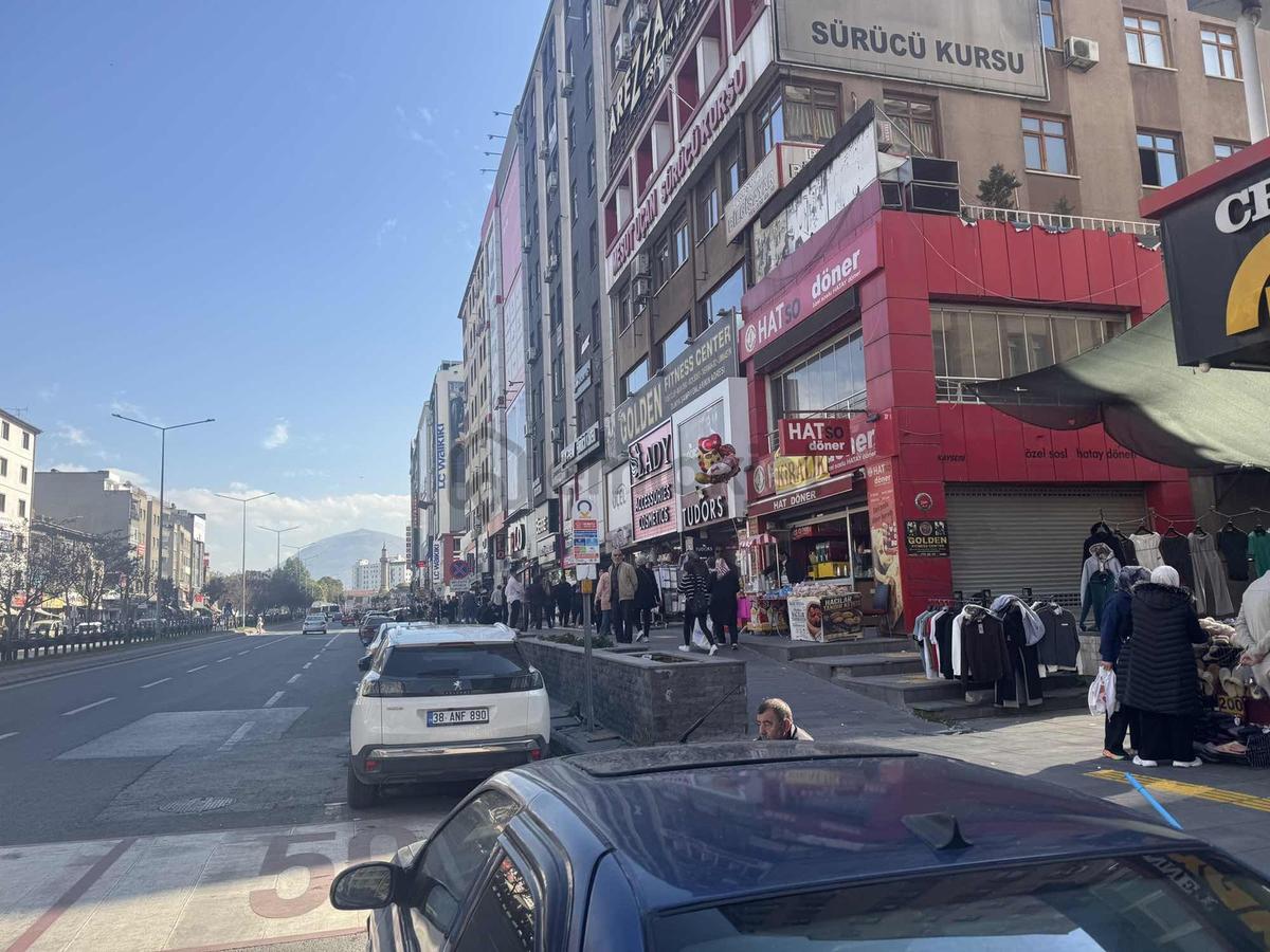 Düvenönü En İşlek Konumda Devren İşyeri - 3