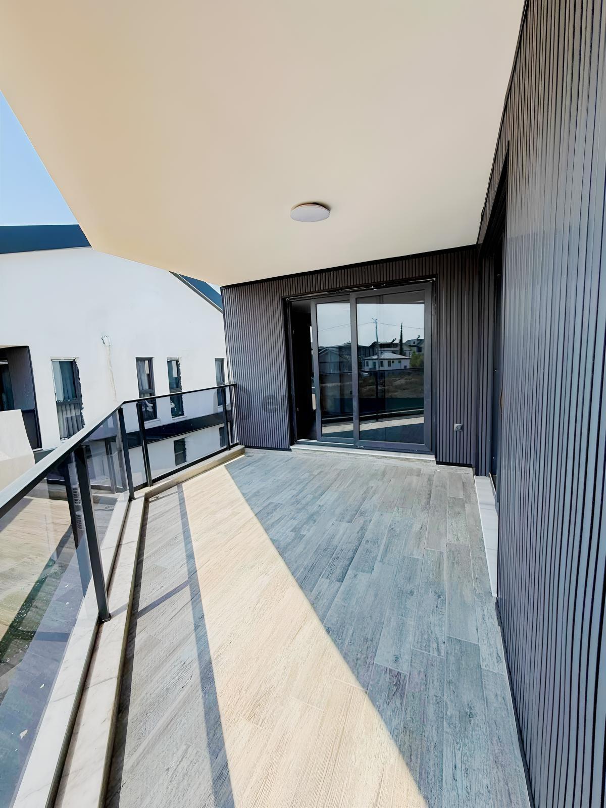 Hekimköy'de Güvenlikli Sitede 5+1 Villa - 9