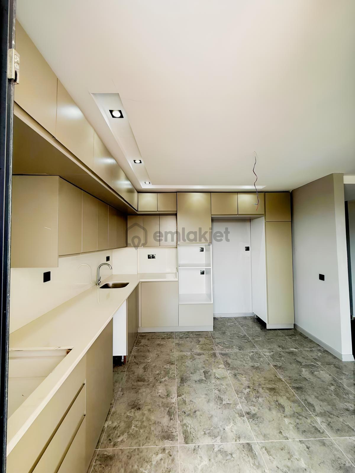 Hekimköy'de Güvenlikli Sitede 5+1 Villa - 27