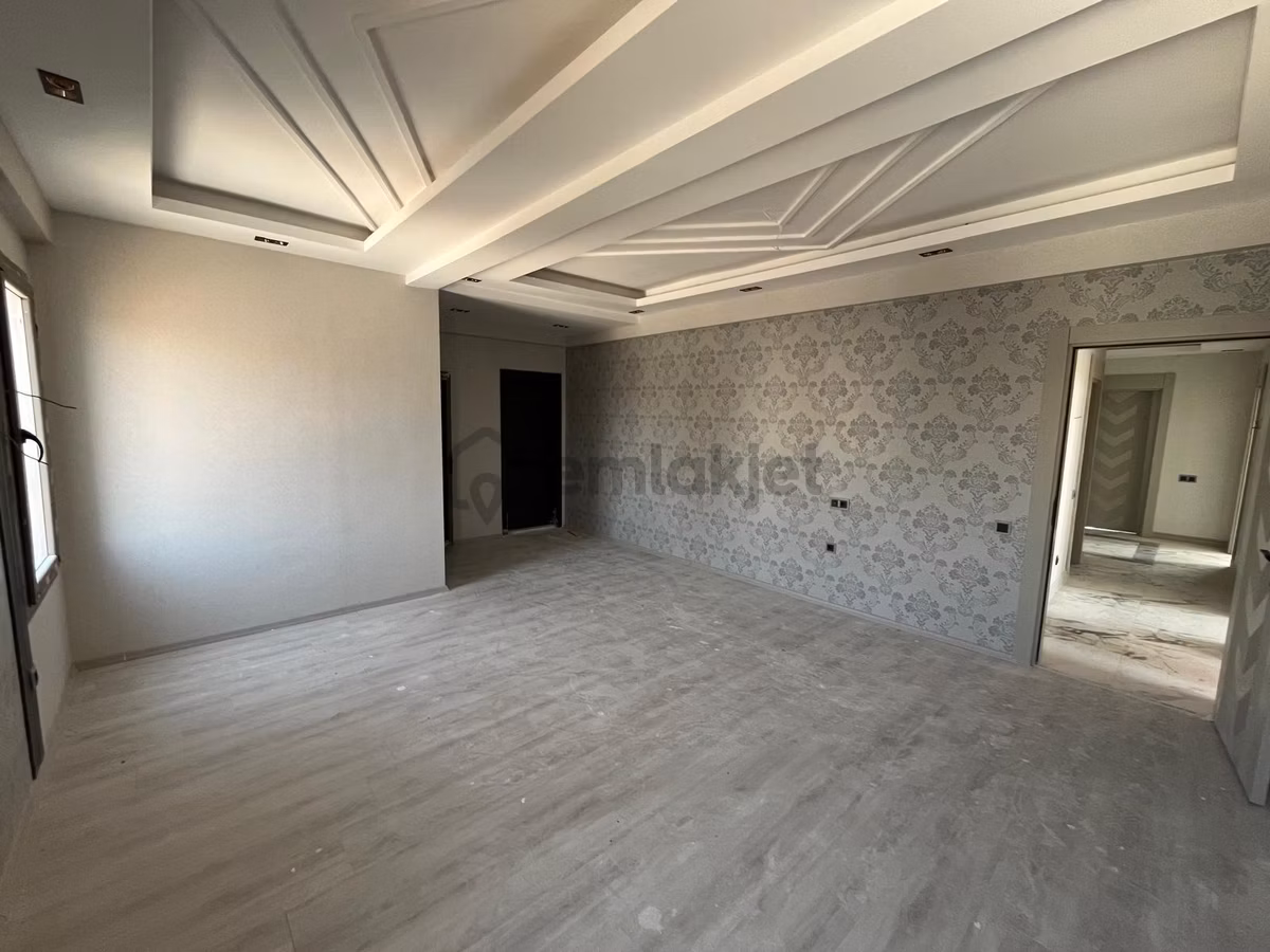 Mehmetçik Mahallesi 4+1 Geniş Balkonlu Satılık Daire - 3