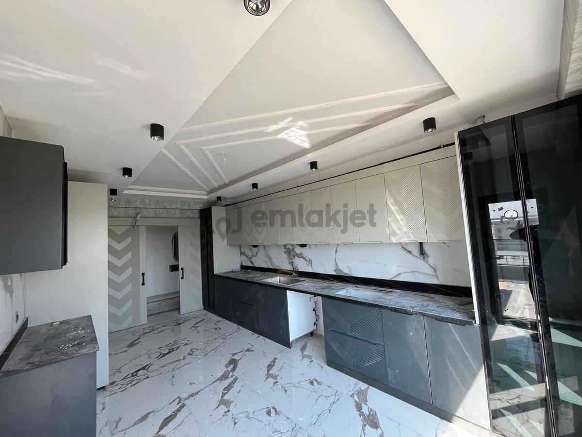 Mehmetçik Mahallesi 4+1 Geniş Balkonlu Satılık Daire - 13