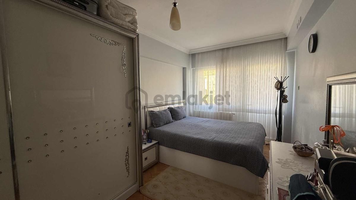 Atakent Merkezi Konum 3+1 120 M2 E.banyo+kilerli Satılık Daire - 24