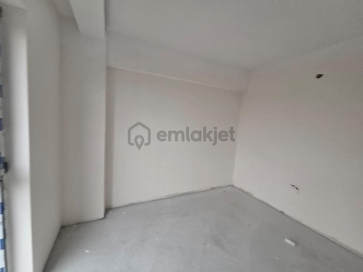 Hasköy Yıldıztepe Esat Arseven Caddesi Üzeri Arakat Lüx 4+1 - 30