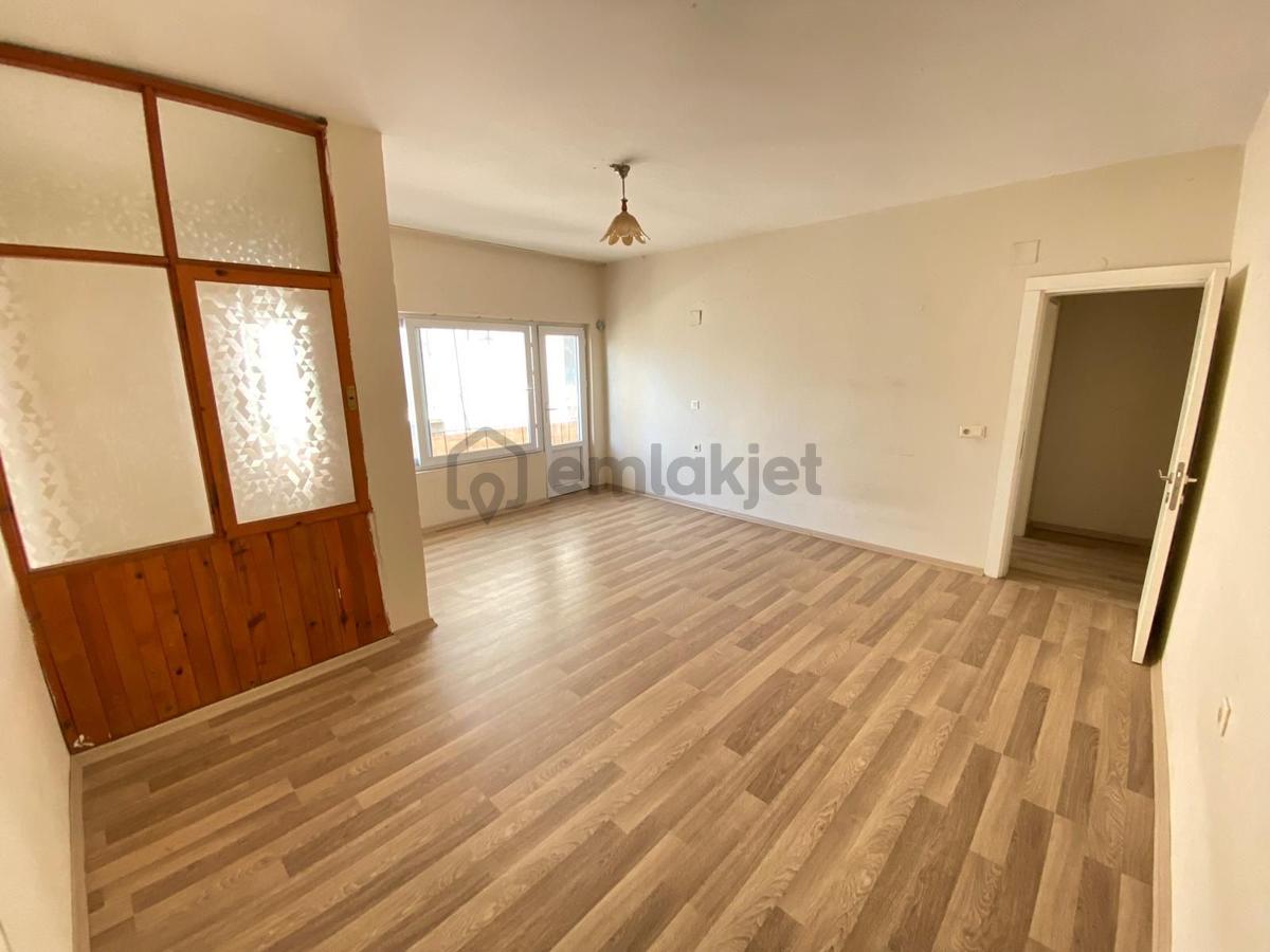 Prestij'den Cami Şerifte Asansörlü Ayrı Mutfak Full Yapılı 1+1