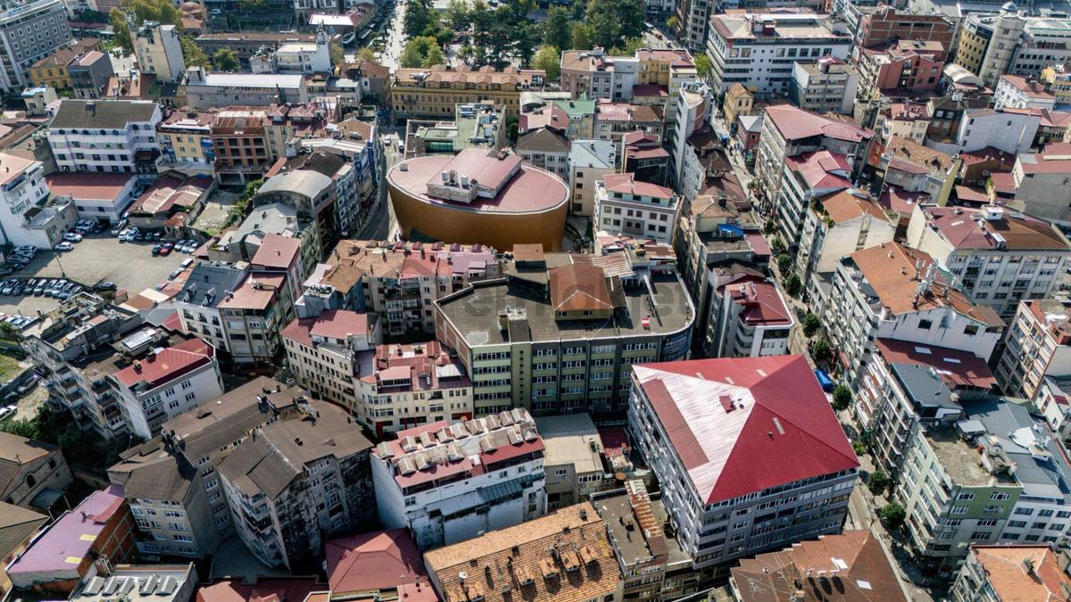 Trabzon Ortahisar Gazipaşa Cad.satılık Kiracili Otopark - 10