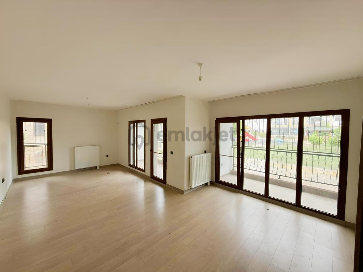 Buruk Toki 3+1 142m A Blok Kiralık Daire - 5
