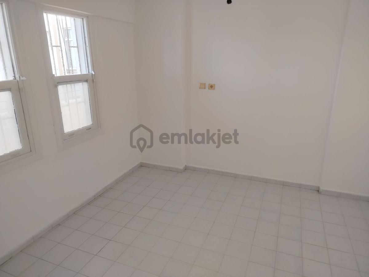 2+1 Esyasiz Denize Sıfır Asansörlü Havuzlu Denize Sıfır Daire - 8