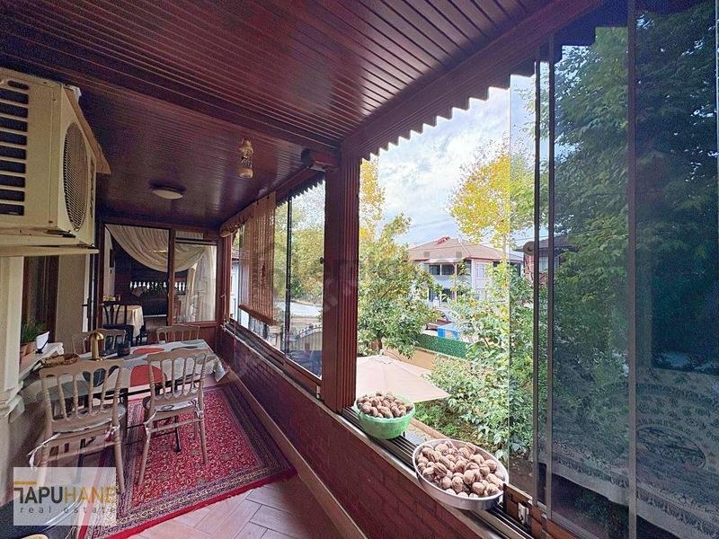 Köprübaşı Mah.'de Satılık 3 Katlı Tripleks & Geniş Bahçe - 32