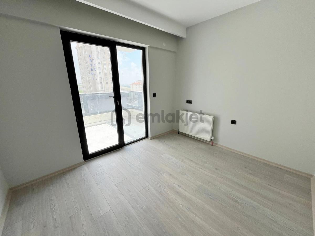 Yapracık Atayurt Mahallesi Ara Katta Satılık 2+1 Daire - 20
