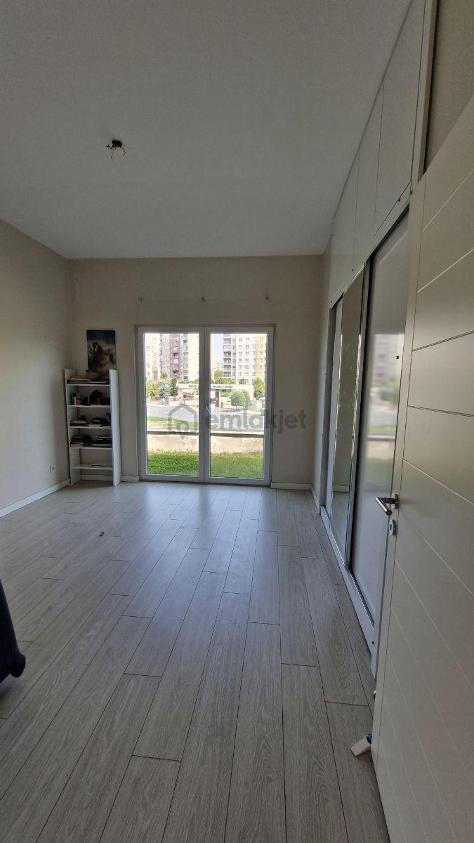 Asmalı Hayat Dekar Da Tek Katlı 4+1 Villa - 12
