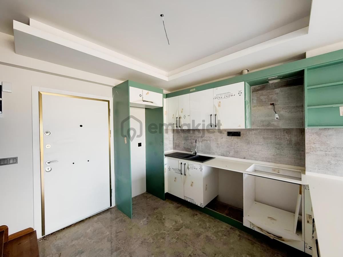 Mesutlu'da Havuzlu Site İçerisinde Sıfır Bahçeli 2+1 Villa - 4