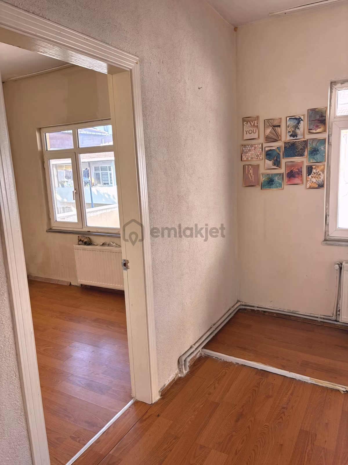 Üsküdar Burhaniye'de Cadde Üzeri 2+1 Teraslı Kiralık Daire - 2