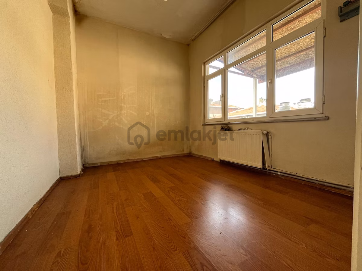Üsküdar Burhaniye'de Cadde Üzeri 2+1 Teraslı Kiralık Daire - 8
