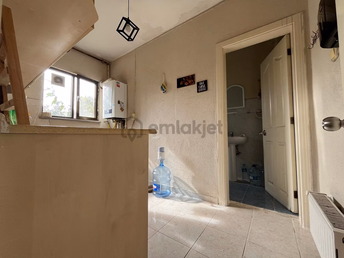 Üsküdar Burhaniye'de Cadde Üzeri 2+1 Teraslı Kiralık Daire - 5