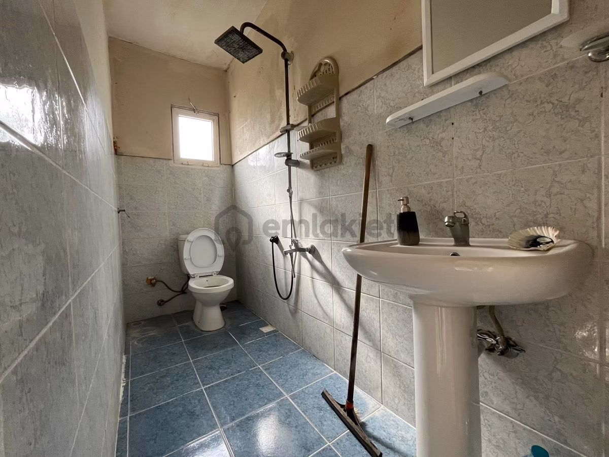 Üsküdar Burhaniye'de Cadde Üzeri 2+1 Teraslı Kiralık Daire - 12