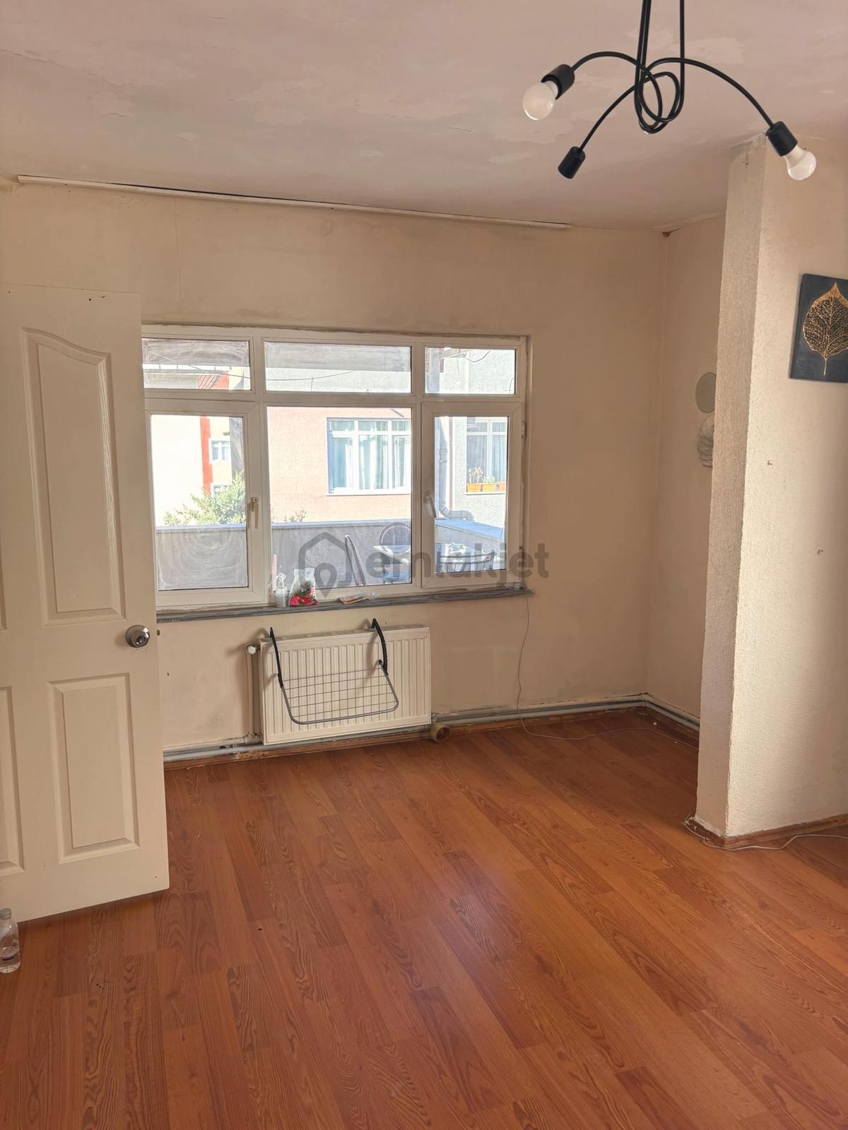 Üsküdar Burhaniye'de Cadde Üzeri 2+1 Teraslı Kiralık Daire - 5