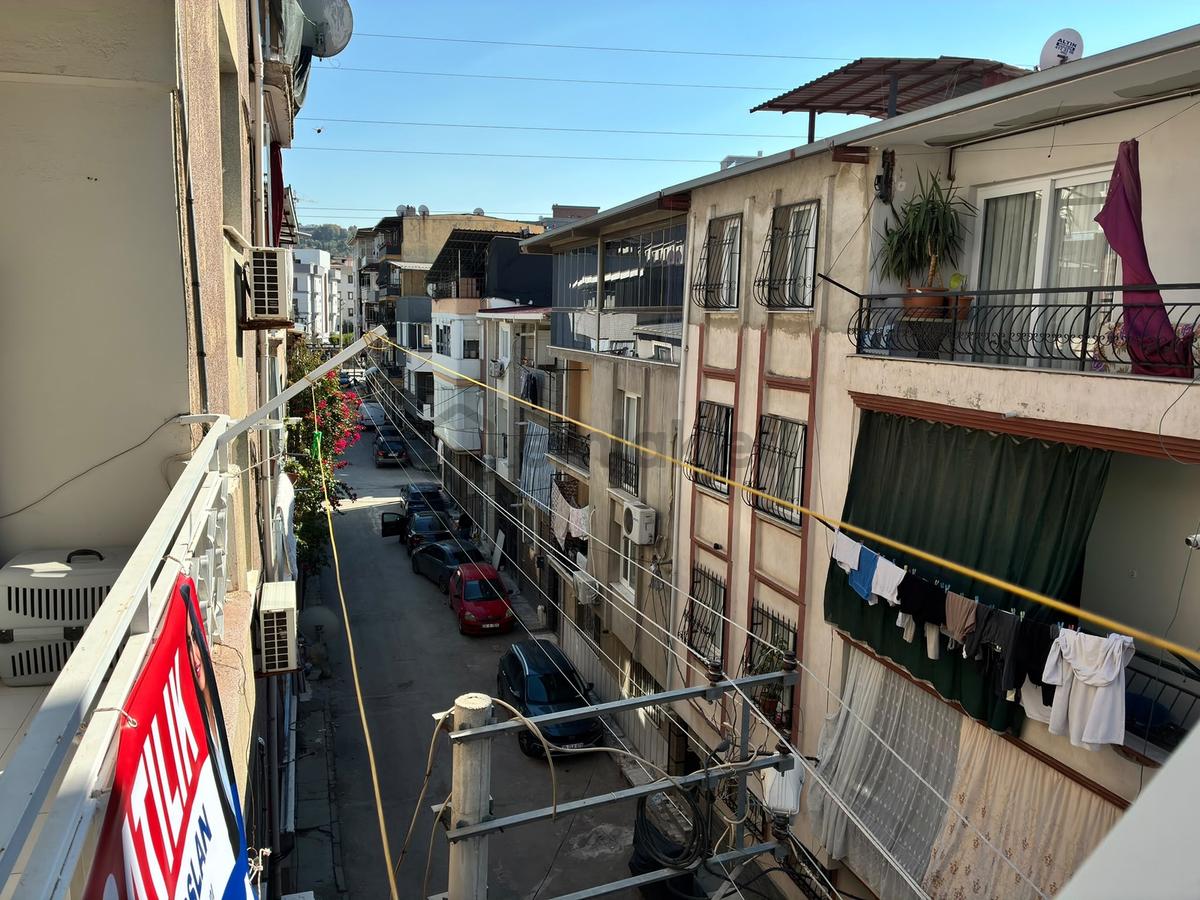 Buca Göksu Mahallesinde Ferah 2+1 Satılık Daire - 20